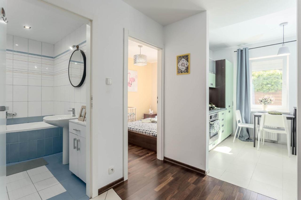 Chill Apartments Kabaty Family Warszawa Eksteriør billede